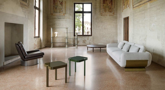 Monography - Atrium 4 Seats